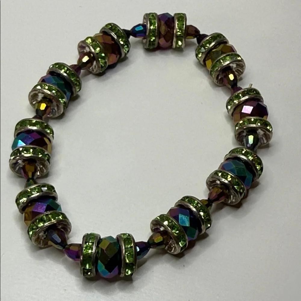 Vintage stretch bracelet Beaded faceted oil slick peridot color rhinestones